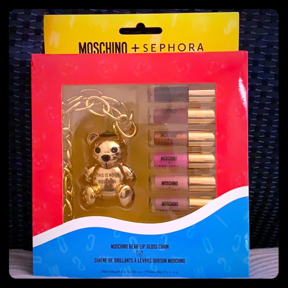 Moschino + SEPHORA makeup